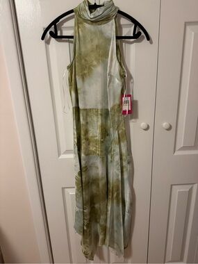 Vince Camuto Olive Multi Tie-Dye Maxi Dress Size 2 – NWT